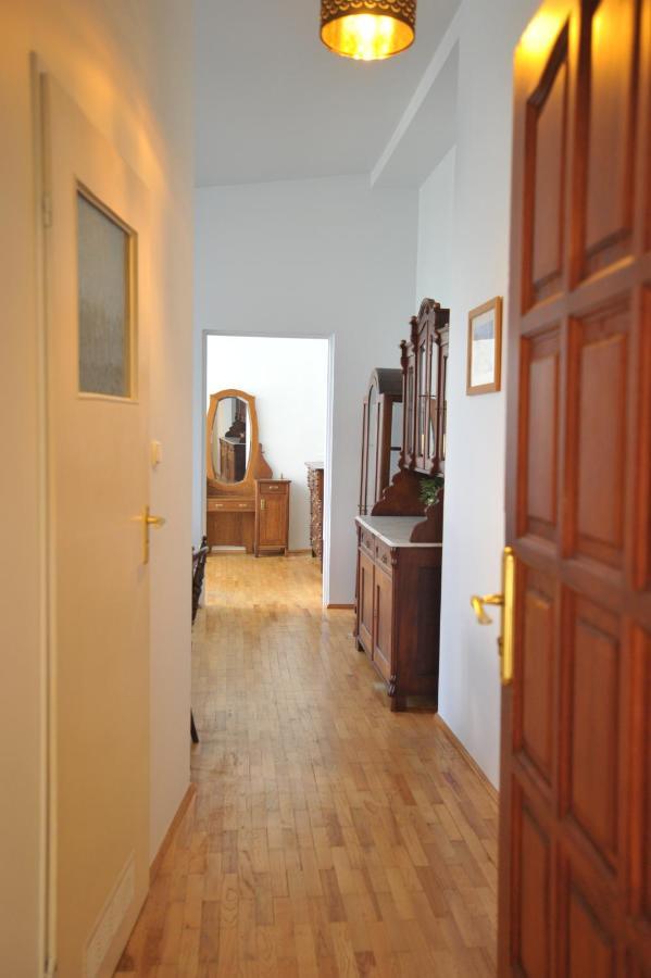 Old Town Sky Apartment Krakow Ngoại thất bức ảnh
